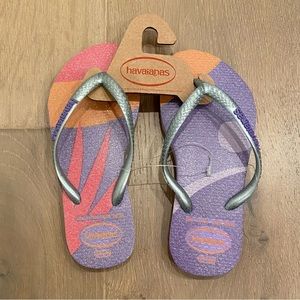 NEW Havaianas glitter flip flops size 11/12C